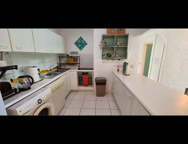 3 BEDROOM APARTMENT FOR SALE IN SHAKA'S ROCK